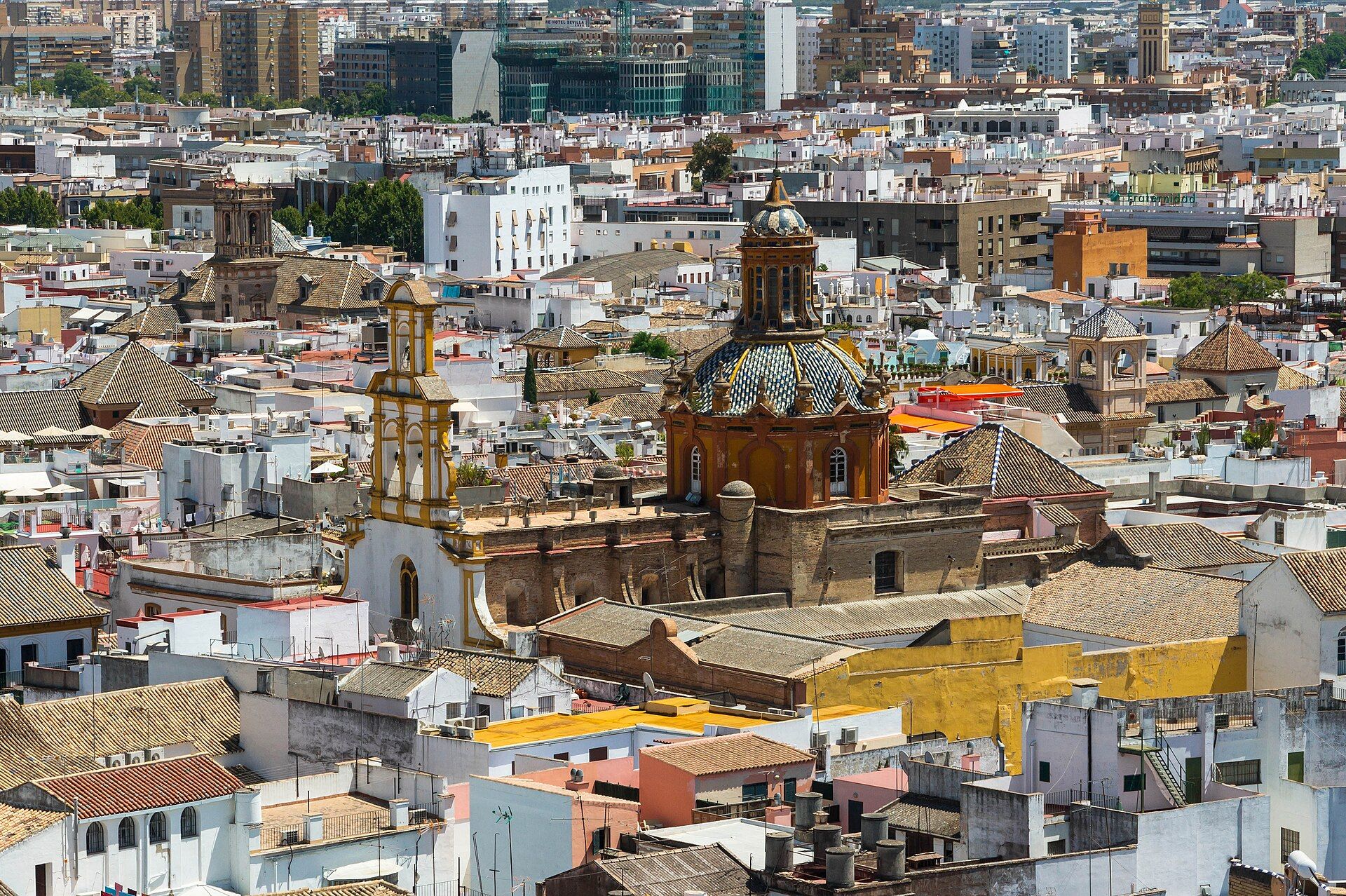 Tejados del barrio de Santa Cruz en Sevilla