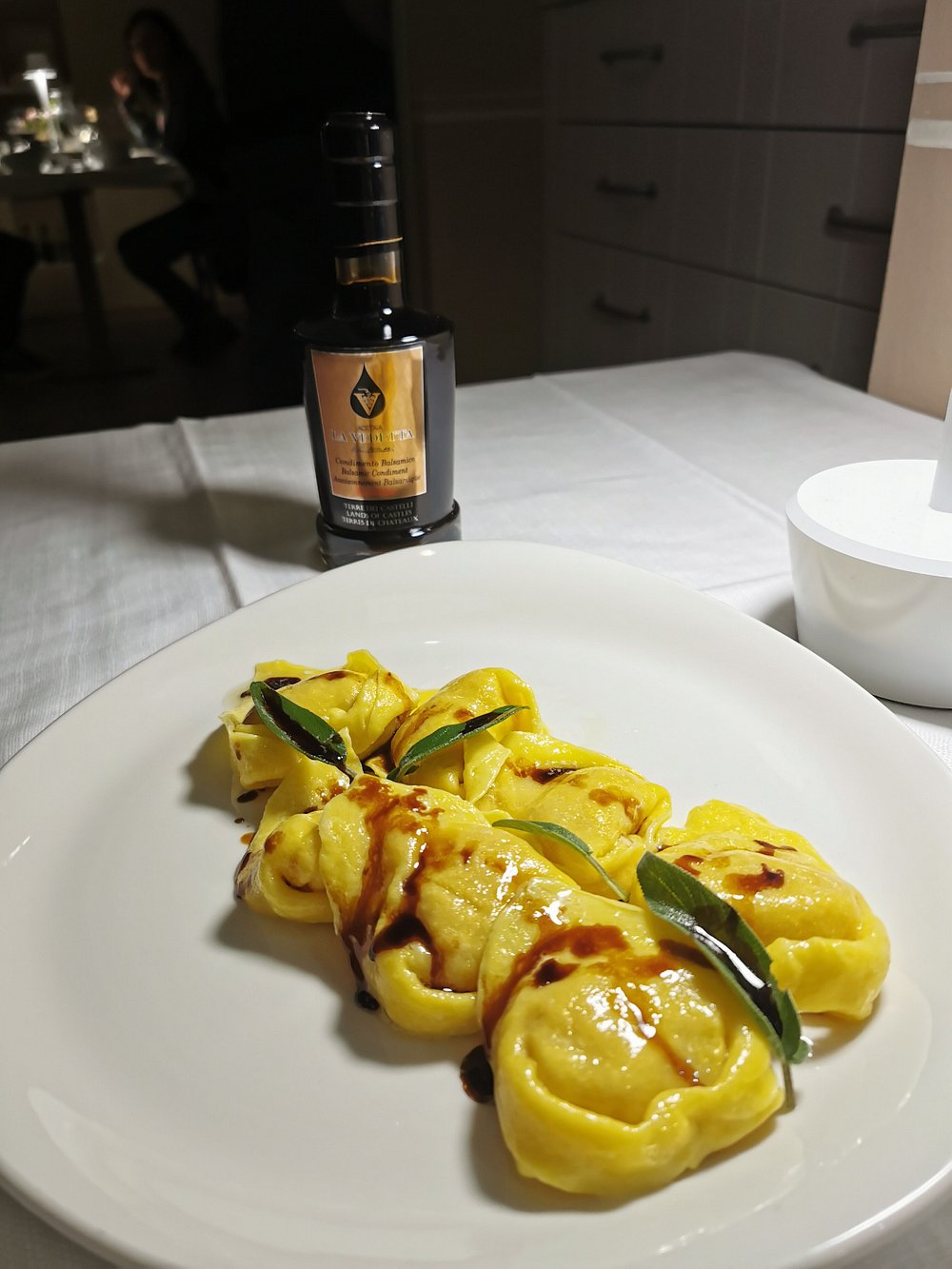 Tortelloni con Aceto Balsamico Tradizionale all’Acetaia La Vedetta di Castelvetro di Modena
