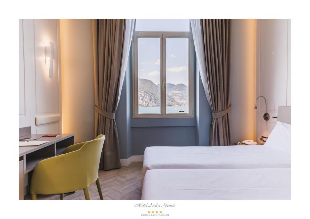 L'Hotel Araba Fenice affacciato sul Lago d'Iseo a Pilzone
