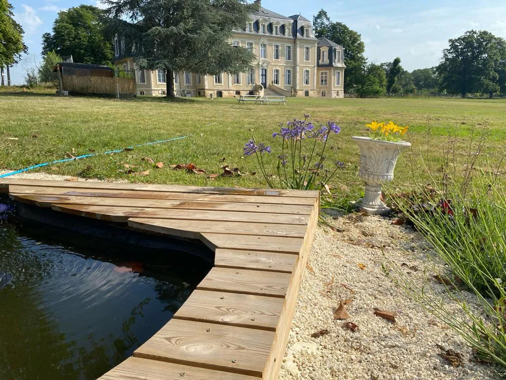 Le parc de 16 hectares du Château de la Bouchatte, dans l'Allier