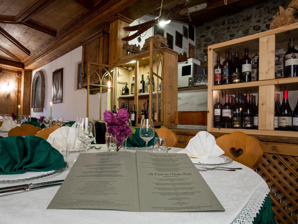 La sala ristorante dell'Historic Hotel La Stua a Cavalese
