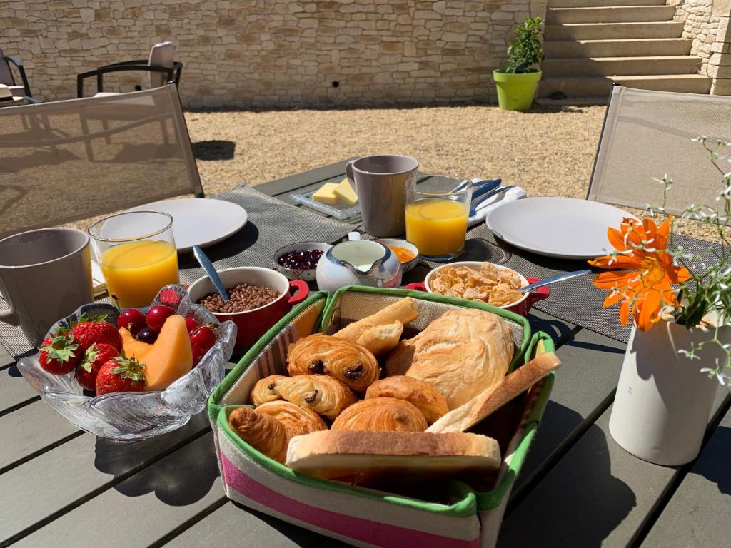 Le Mas aux Cèdres, maison d'hôtes à Lioux dans le Luberon