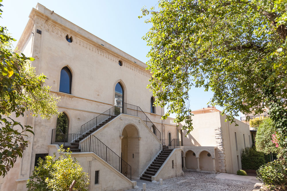 Il cortile di Villa Boscarino a Ragusa