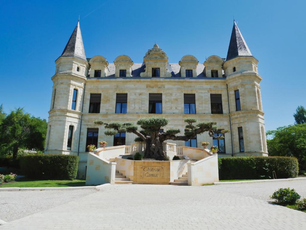 Façade du Château de Camiac, demeure de 1834 dans l'Entre-deux-Mers