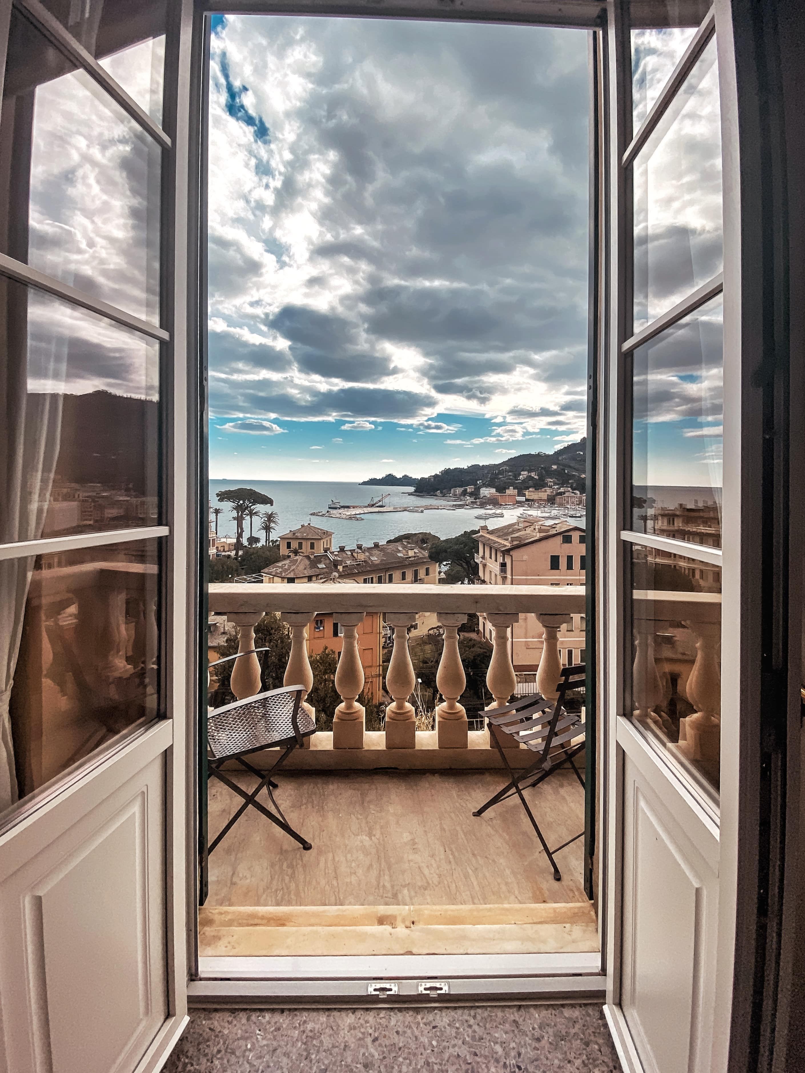 Vista sul Golfo del Tigullio dal balcone di Villa Gelsomino a Santa Margherita Ligure