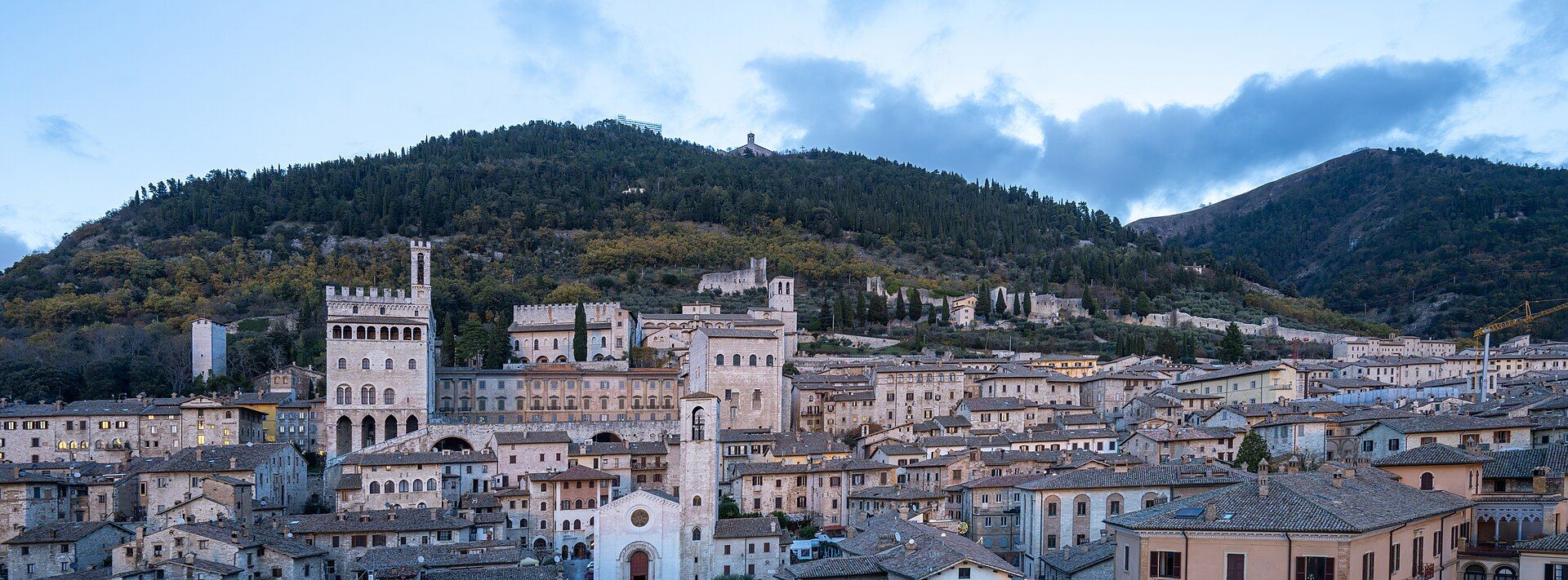 Gubbio e il monte Ingino