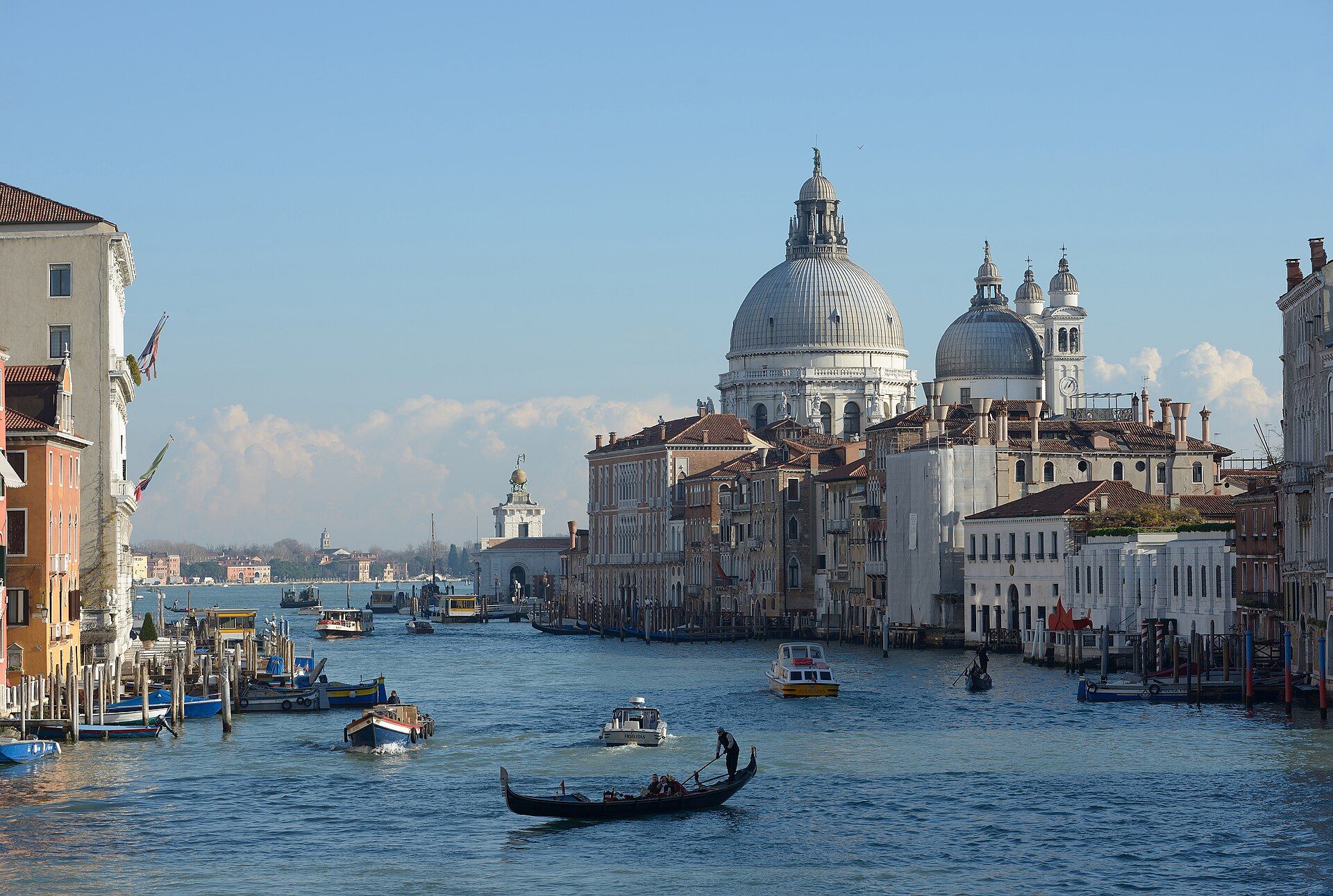Il Canal Grande con la Salute dal ponte dell'Accademia, Venezia
